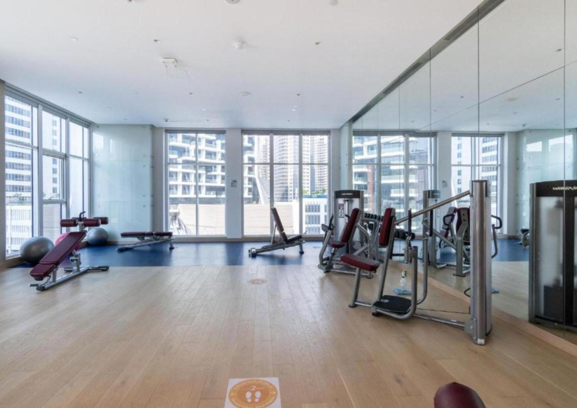 Downtown Ultra Luxury - - 5 Star Facilities- 15 Min Walk To Fountain Dubai